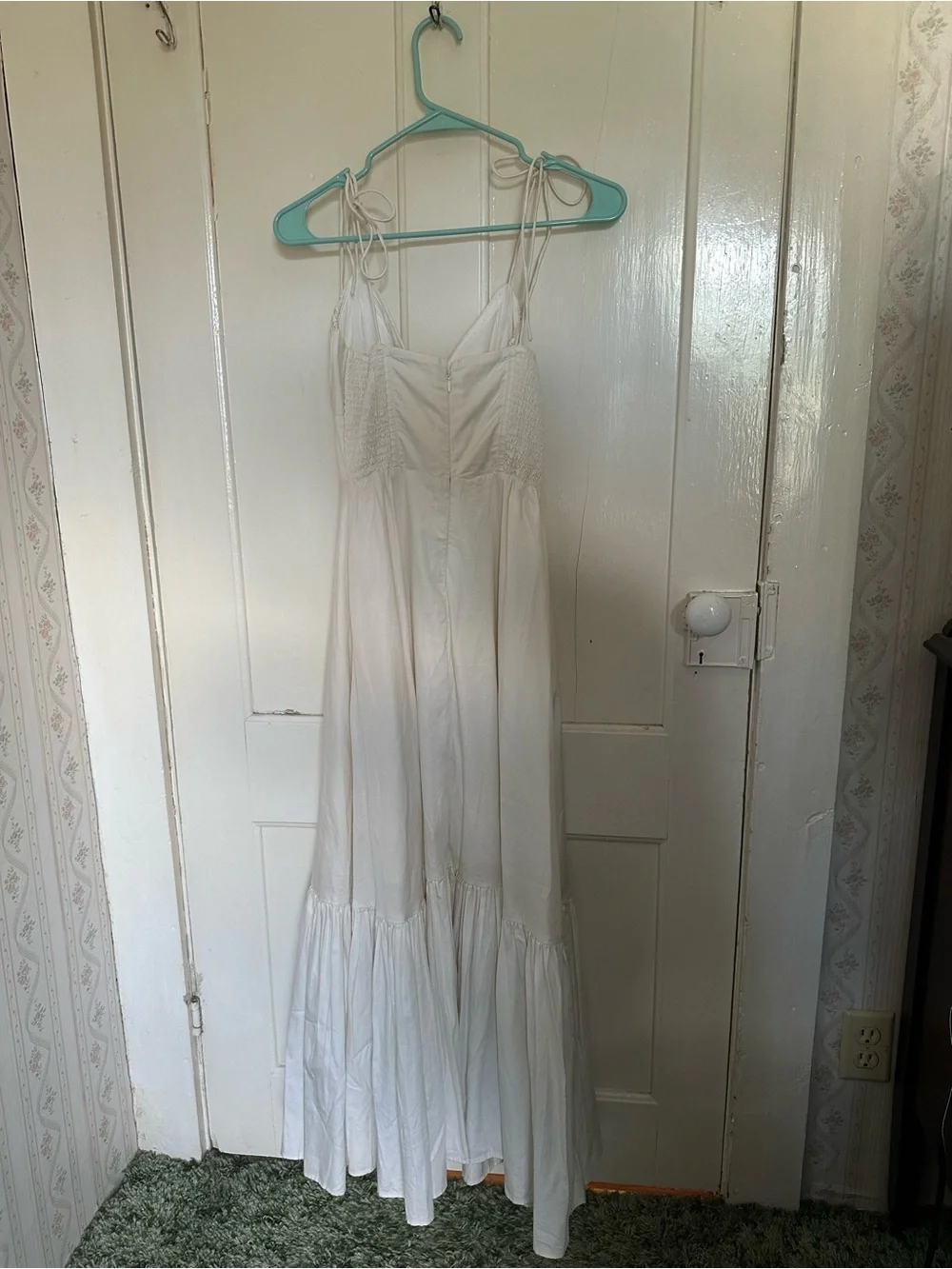 Abercrombie & Fitch White Tie-Shoulder Maxi Dress